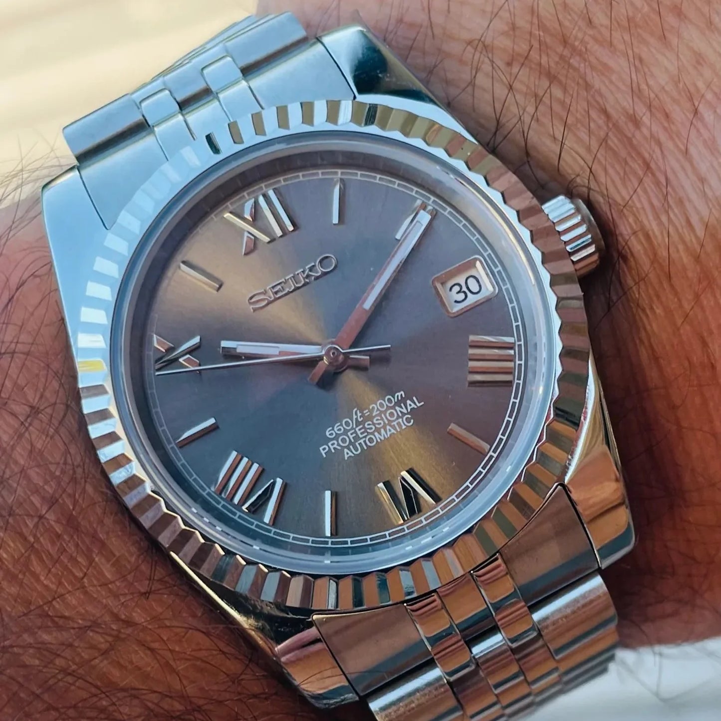 WATCH MOD JUST ROMAN | GREY